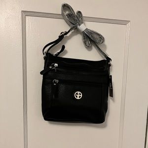 Brand New Giani Bernini cross body Bag
